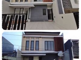 5 Bedroom House for sale in Siloam Hospitals Surabaya, Gubeng, Gubeng