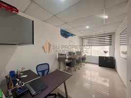 13 m² Office for sale in Colombia, Bogotá, Cundinamarca, Colombia