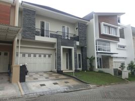 5 Bedroom House for sale in Dukuhpakis, Surabaya, Dukuhpakis