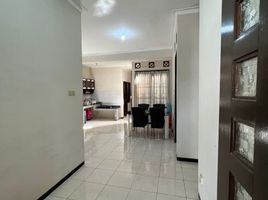 4 Kamar Vila for rent in Gayungan, Surabaya, Gayungan