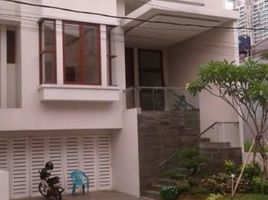 4 Bedroom House for sale in Medistra Hospital, Mampang Prapatan, Cilandak