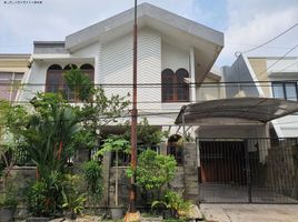 5 Schlafzimmer Haus zu verkaufen in Sukolilo, East Jawa, Sukolilo