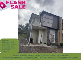 2 Bedroom Villa for sale in Dukuhpakis, Surabaya, Dukuhpakis