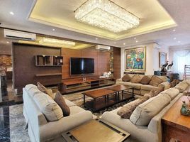 8 Kamar Vila for sale in Kebayoran Lama, Jakarta Selatan, Kebayoran Lama