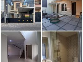 5 Habitación Villa en venta en Tambaksari, East Jawa, Tambaksari