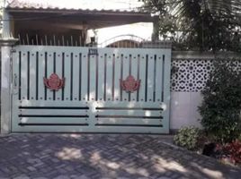 5 Schlafzimmer Villa zu verkaufen in Dukuhpakis, East Jawa, Dukuhpakis