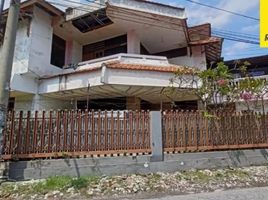 3 Bedroom Villa for sale in Wonokromo, Surabaya, Wonokromo