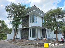 4 Schlafzimmer Haus zu verkaufen in Benowo, East Jawa, Benowo