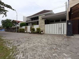 4 Bedroom House for sale in Gayungan, Surabaya, Gayungan