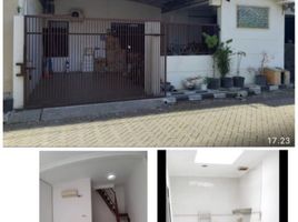 4 Habitación Villa en venta en Wiyung, East Jawa, Wiyung