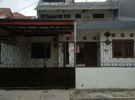 4 Bedroom House for sale in East Jawa, Lakarsantri, Surabaya, East Jawa