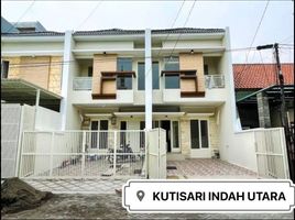 4 Habitación Casa en venta en Tenggilis Mejoyo, East Jawa, Tenggilis Mejoyo