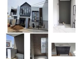 Maison 4 chambre à vendre à Gayungan, East Jawa, Gayungan