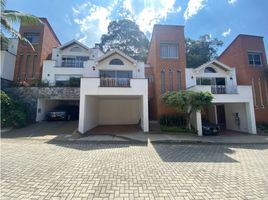 4 Bedroom House for rent in Bare Foot Park (Parque de los Pies Descalzos), Medellin, Medellin