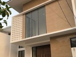 Villa 4 chambre à vendre à Jatiasih, West Jawa, Jatiasih, Bekasi
