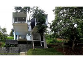 5 Bedroom Villa for sale in 23 Paskal Shopping Center, Andir, Sumurbandung