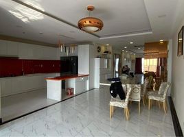 5 Phòng ngủ Chung cư for sale at Sunrise City Apartment, Tân Hưng