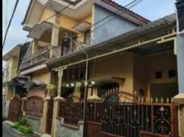4 Schlafzimmer Haus zu verkaufen in Karangpilang, East Jawa, Karangpilang