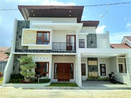 4 Kamar Vila for sale in Banguntapan, Bantul, Banguntapan