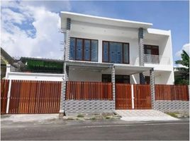 5 Habitación Villa en venta en Lowok Waru, East Jawa, Lowok Waru