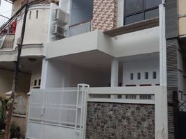 3 Bedroom House for sale in Medistra Hospital, Mampang Prapatan, Kebayoran Baru