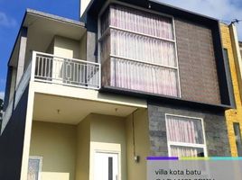 2 Bedroom Villa for sale in Dukuhpakis, Surabaya, Dukuhpakis