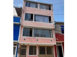 Villa 8 chambre à vendre à Bogota, Cundinamarca, Bogota
