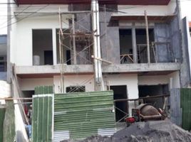 Maison 3 chambre à vendre à Tenggilis Mejoyo, East Jawa, Tenggilis Mejoyo