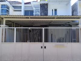 4 Habitación Villa en venta en Rungkut, East Jawa, Rungkut