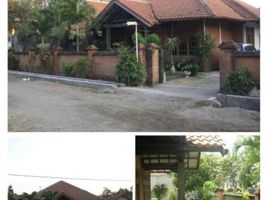 3 Bedroom House for sale in Jambangan, Surabaya, Jambangan