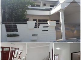 4 Habitación Casa en venta en Wiyung, East Jawa, Wiyung