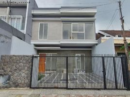 3 Habitación Villa en venta en Tambaksari, East Jawa, Tambaksari