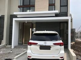 5 Bedroom House for sale in Waru, Sidoarjo, Waru