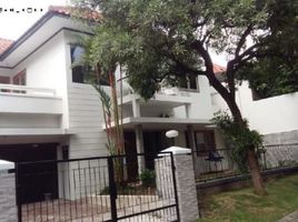 3 Kamar Rumah for rent in Lakarsantri, Surabaya, Lakarsantri