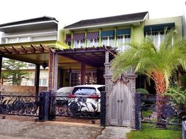 4 Kamar Rumah for sale in Gayungan, Surabaya, Gayungan