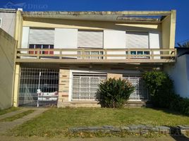 3 Bedroom House for sale in Moron, Buenos Aires, Moron