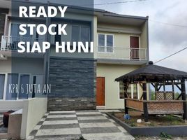 4 Bedroom House for sale in Gayungan, Surabaya, Gayungan