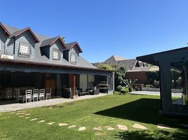 6 Bedroom House for sale in Santiago, San Jode De Maipo, Cordillera, Santiago