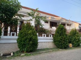 6 Bedroom Villa for sale in Kenjeran, Surabaya, Kenjeran