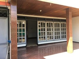 4 Bedroom House for sale in Dukuhpakis, Surabaya, Dukuhpakis