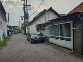 5 Kamar Rumah for sale in Karangpilang, East Jawa, Karangpilang