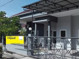 4 Habitación Villa en venta en Wiyung, East Jawa, Wiyung