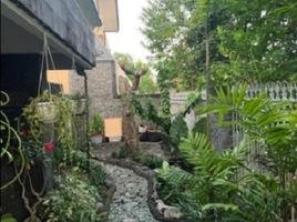 6 Bedroom Villa for sale in Jambangan, Surabaya, Jambangan