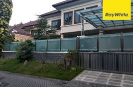6 bedroom House for sale in East Jawa, Indonesia