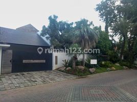 5 Bedroom House for sale in Wiyung, Surabaya, Wiyung