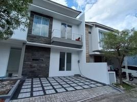 4 Schlafzimmer Haus zu verkaufen in Benowo, East Jawa, Benowo
