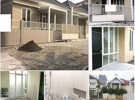 Villa 3 chambre à vendre à Dukuhpakis, East Jawa, Dukuhpakis
