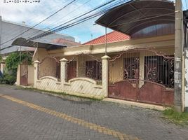 4 Habitación Casa en venta en Tambaksari, East Jawa, Tambaksari