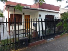 2 Bedroom House for sale in General Sarmiento, Buenos Aires, General Sarmiento