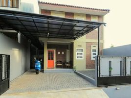 5 Kamar Vila for sale in 23 Paskal Shopping Center, Andir, Sumurbandung